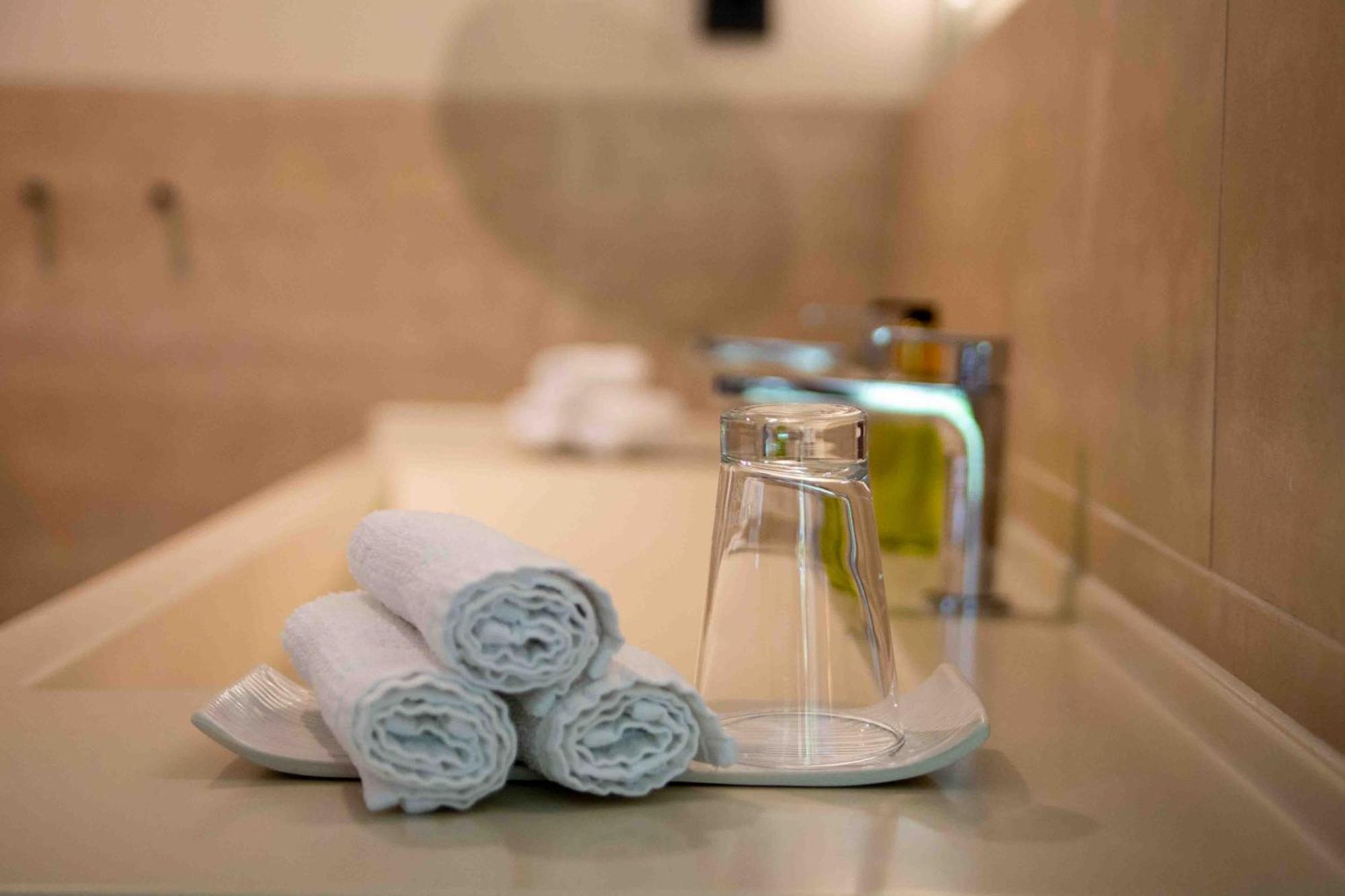 Seehotel Ketsch Schwetzingen Dış mekan fotoğraf