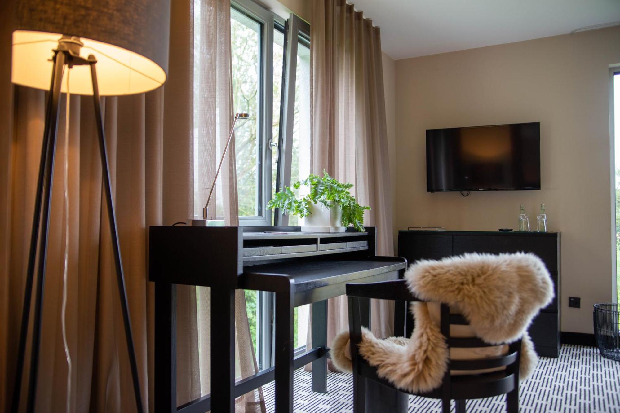 Seehotel Ketsch Schwetzingen Dış mekan fotoğraf